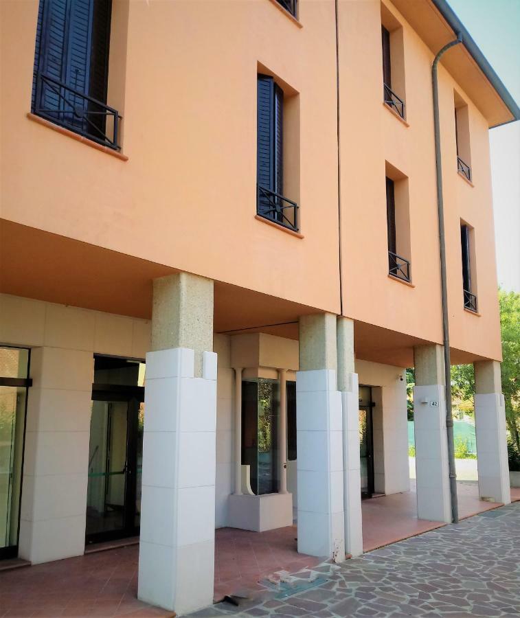 Hotel Dozza Exterior foto